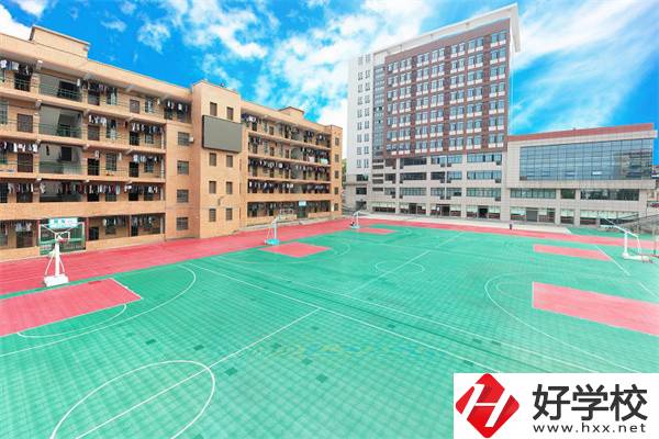 湘潭有哪些適合女生學(xué)習(xí)的職校？女生該如何選擇職校？