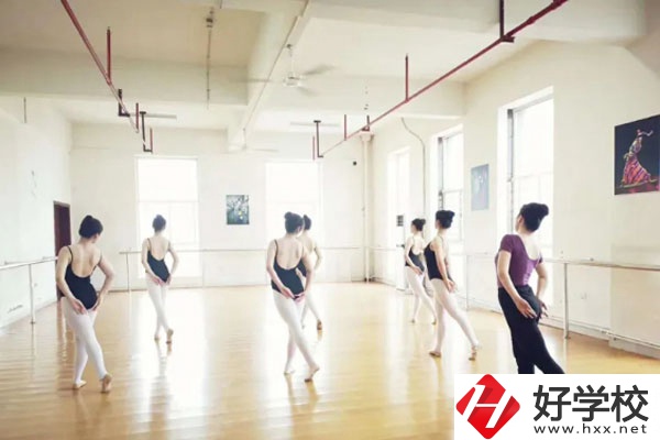 長沙湘江科技中等職業(yè)學校實訓(xùn)室