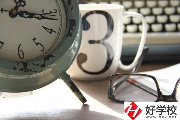 懷化市旅游學(xué)校怎么樣？宿舍好不好？