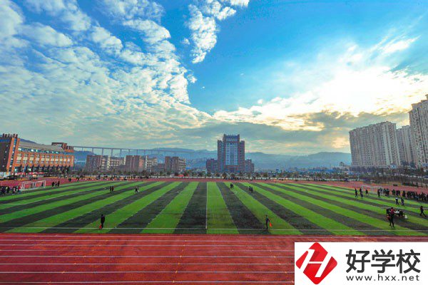 張家界有沒(méi)有航空職校？有什么報(bào)考條件？