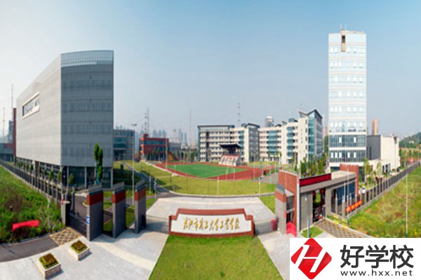 株洲市工業(yè)中等專業(yè)學校綜合實力如何？