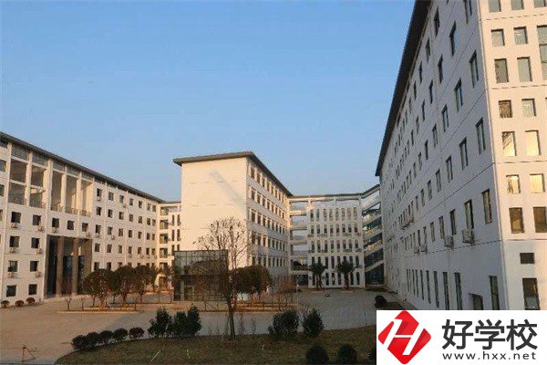 衡陽哪些中職可以學醫(yī)美專業(yè)？專業(yè)就業(yè)前景如何？