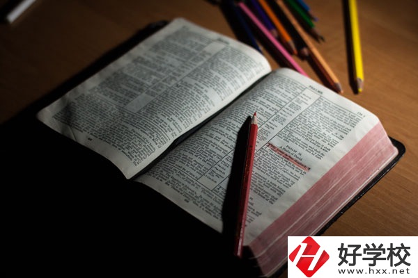 在衡陽(yáng)想學(xué)廚師？這個(gè)學(xué)校不能錯(cuò)過(guò)！