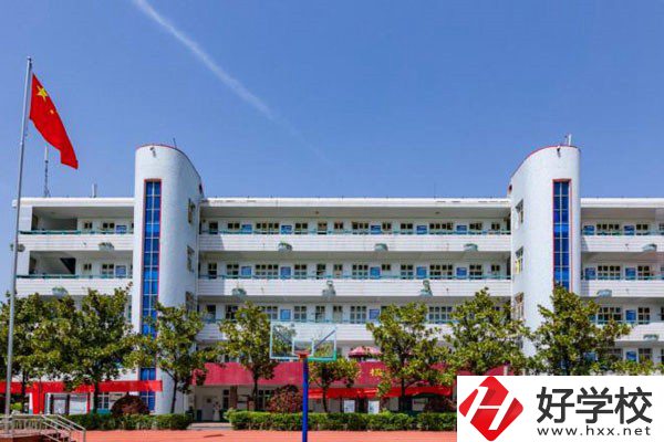 株洲軌道交通職業(yè)技術(shù)學(xué)校位置在哪里？乘車路線有哪些？