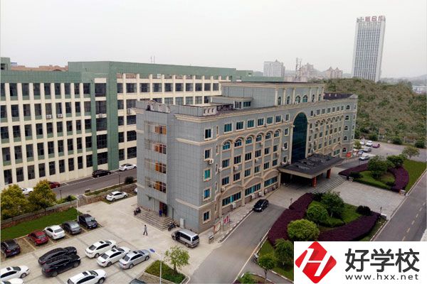 婁底技師學(xué)院怎么樣？有哪些專(zhuān)業(yè)？