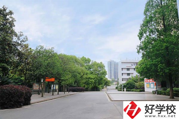 邵陽(yáng)工業(yè)學(xué)校怎么樣？就業(yè)前景如何？