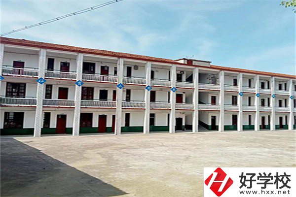 益陽(yáng)最好的民辦技校是哪所？技校讀了有用嗎？