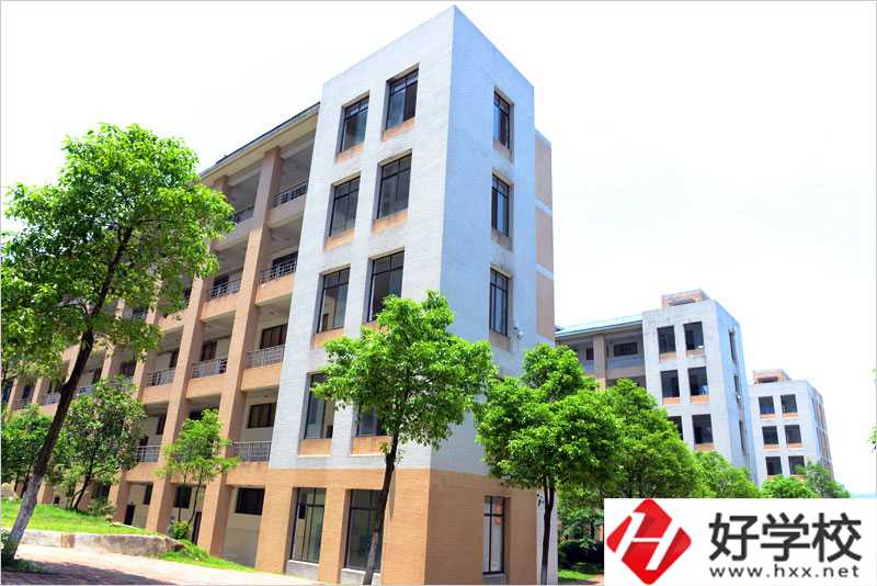 郴州職業(yè)技術(shù)學(xué)院值得去嗎？