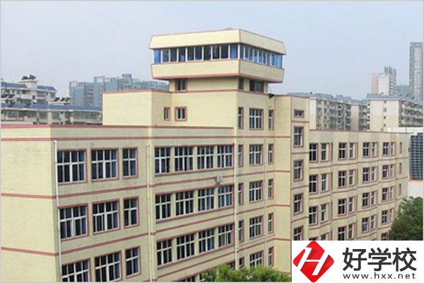 郴州工業(yè)交通職校的辦學(xué)類型是什么？有什么專業(yè)？