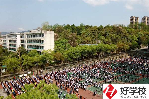 懷化技校有什么辦學(xué)優(yōu)勢？就讀技校要不要學(xué)費(fèi)？
