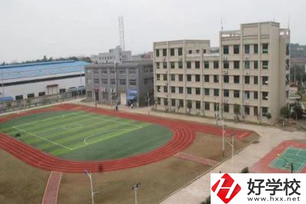 長沙經(jīng)貿(mào)職業(yè)中專學校專業(yè)情況如何，助學政策有哪些？