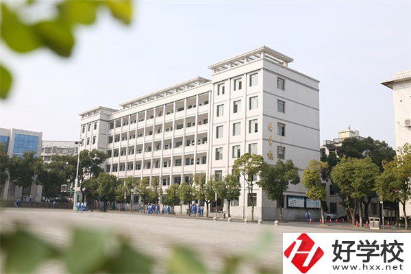 益陽(yáng)幼兒保育專業(yè)中職有哪些？收費(fèi)如何？