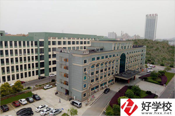 婁底技師學院怎么樣？設(shè)施設(shè)備如何？