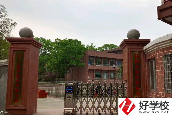懷化市振華職業(yè)學校開設了哪些專業(yè)？實訓條件怎么樣？
