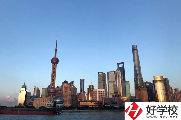 常德財(cái)經(jīng)中等專業(yè)學(xué)校的設(shè)施怎么樣？