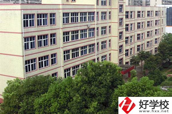 初中畢業(yè)讀中專，郴州工業(yè)交通學校好不好？